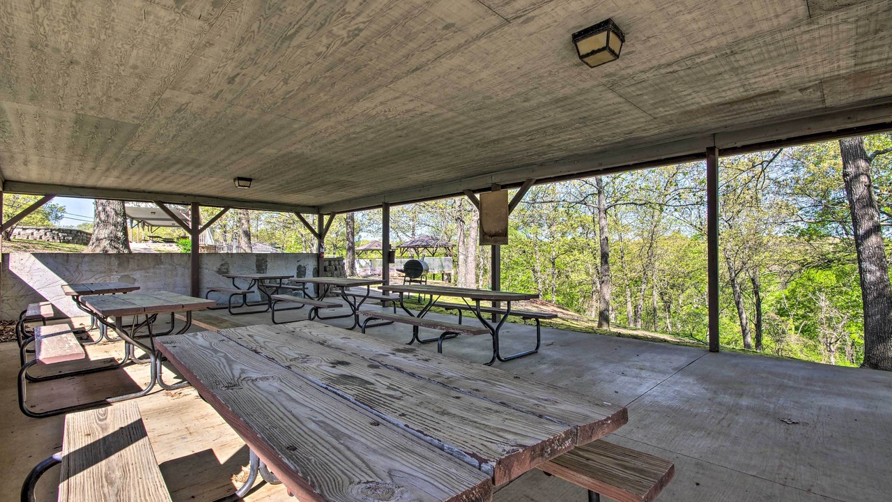 Photo of Others in Notch Estates