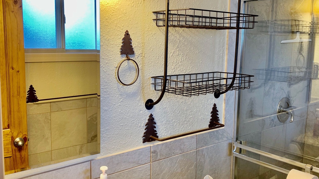 Photo of Bathroom in Shell Knob