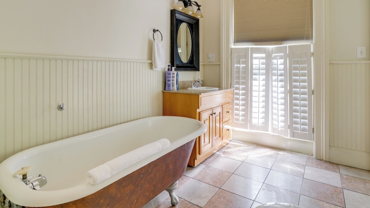 Photo of Bathroom in Old Louisville