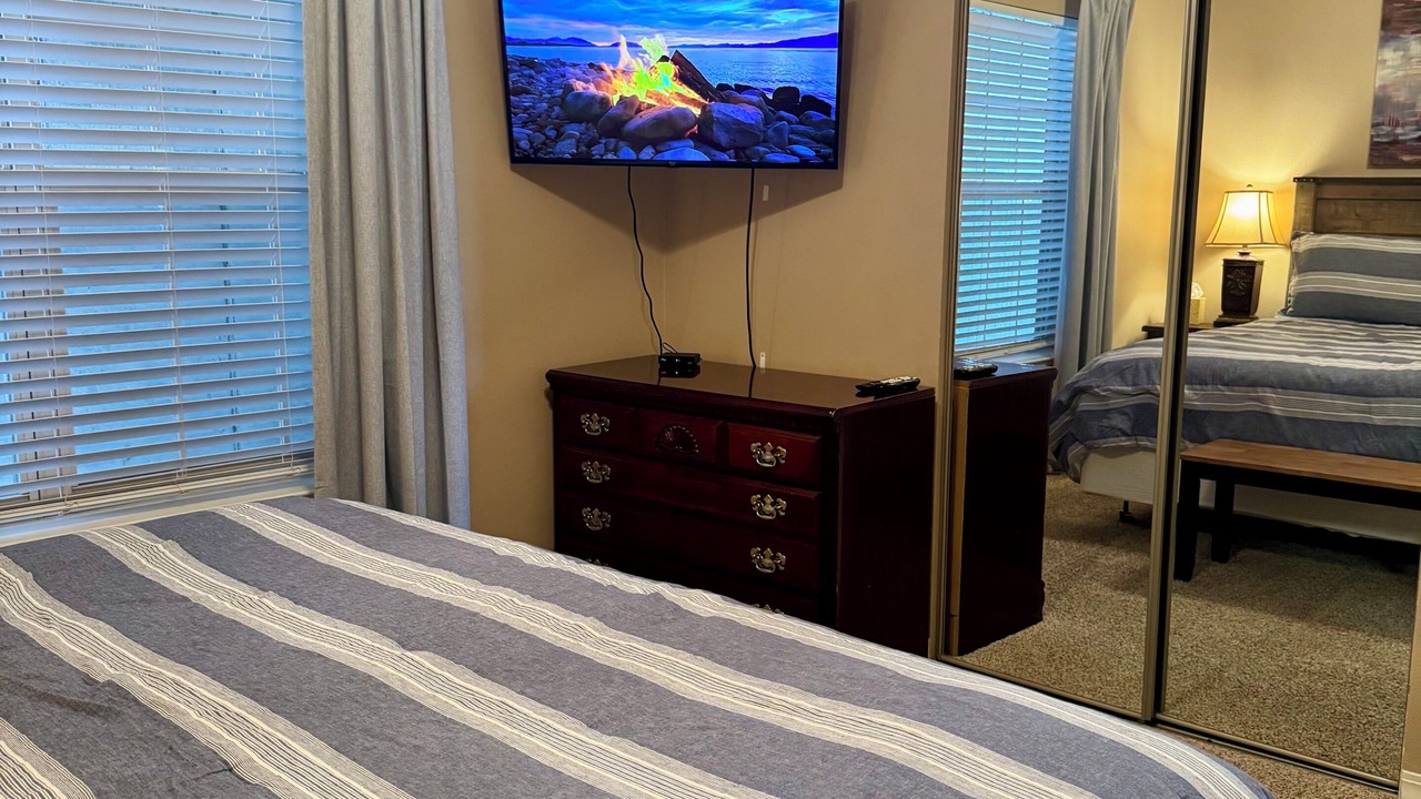 Photo of Bedroom in Hollister