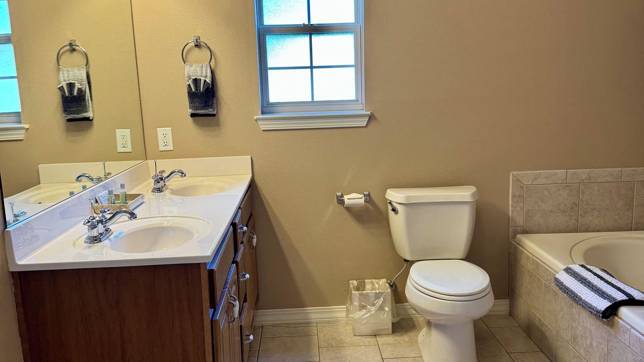 Photo of Bathroom in Hollister