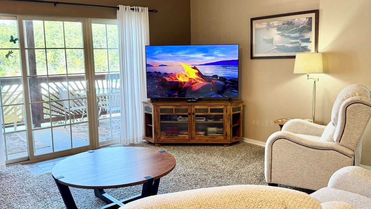 Photo of Livingroom in Hollister