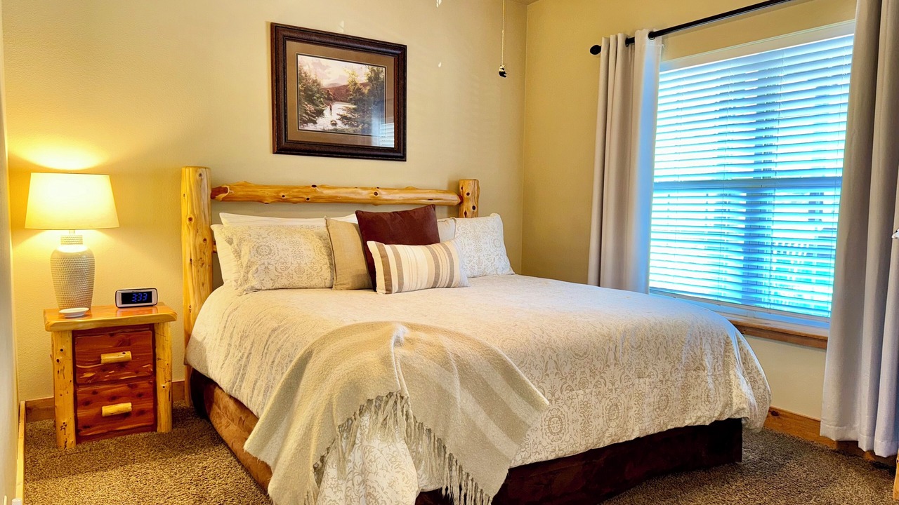 Photo of Bedroom in Hollister