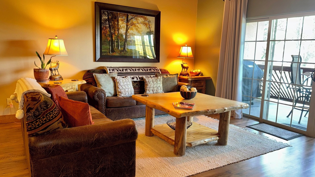 Photo of Livingroom in Hollister