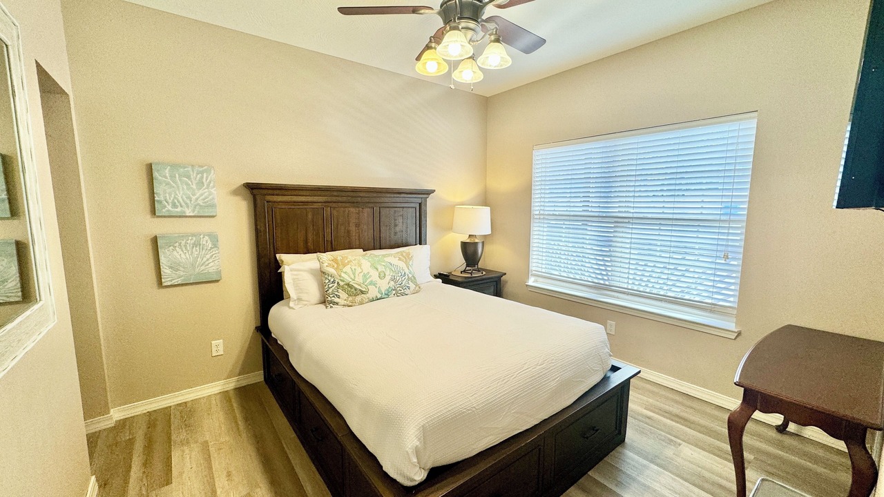 Photo of Bedroom in Hollister