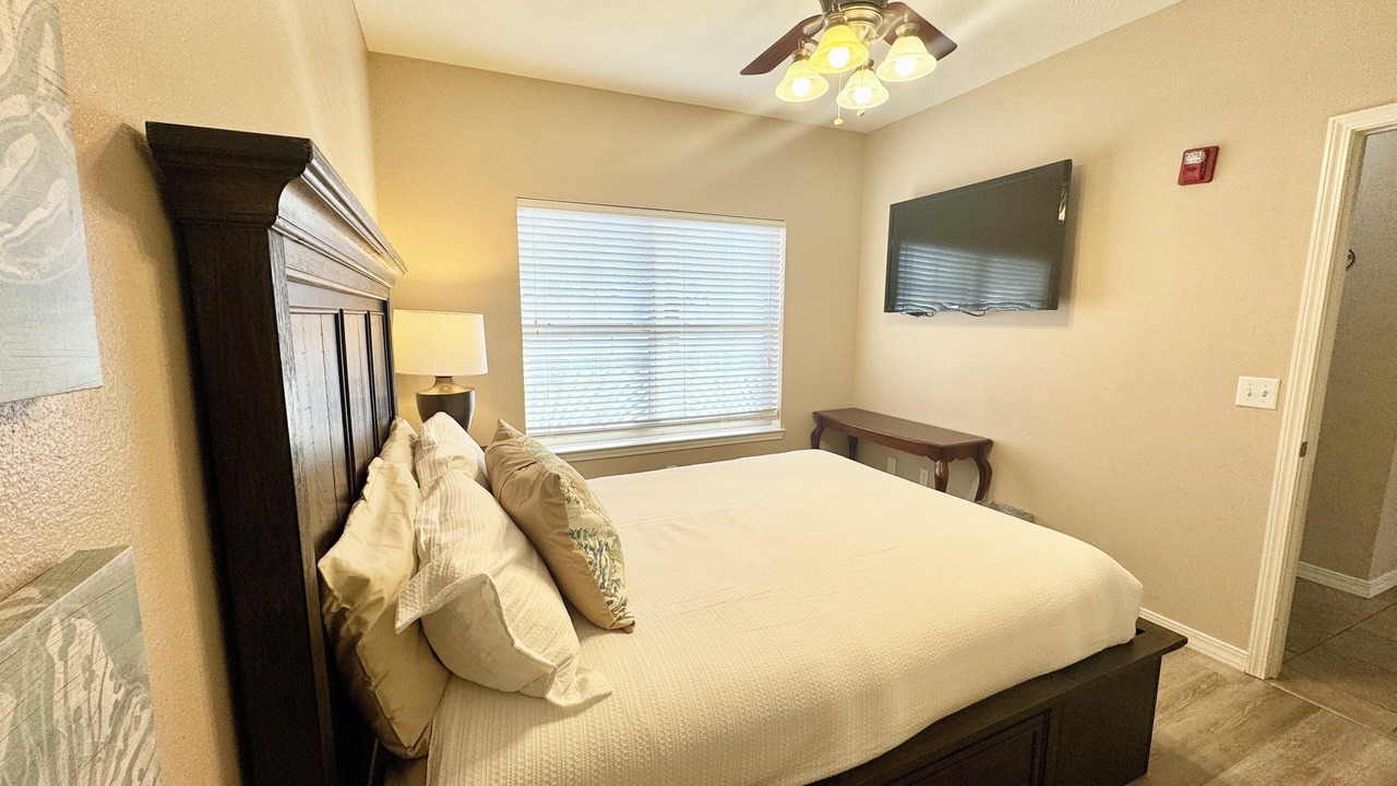 Photo of Bedroom in Hollister