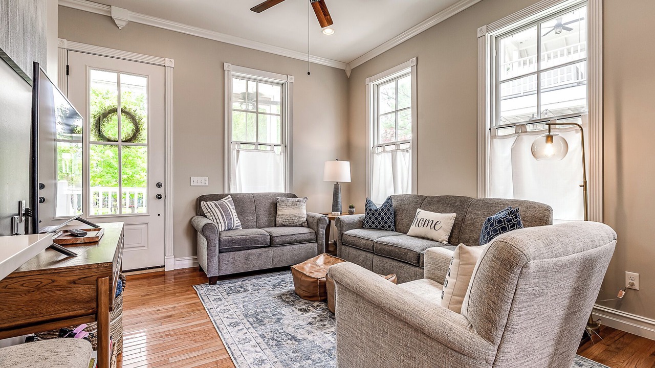 Photo of Livingroom in Carlton Landing