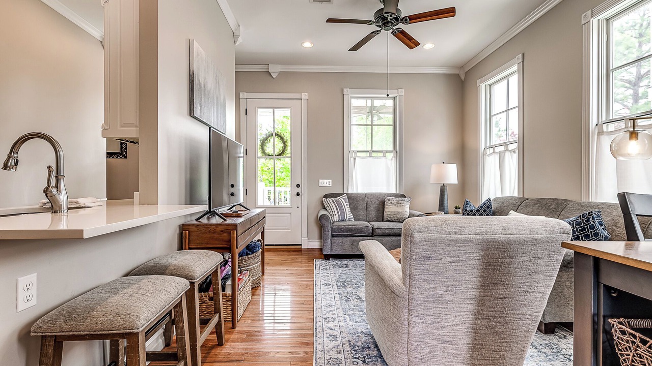 Photo of Livingroom in Carlton Landing