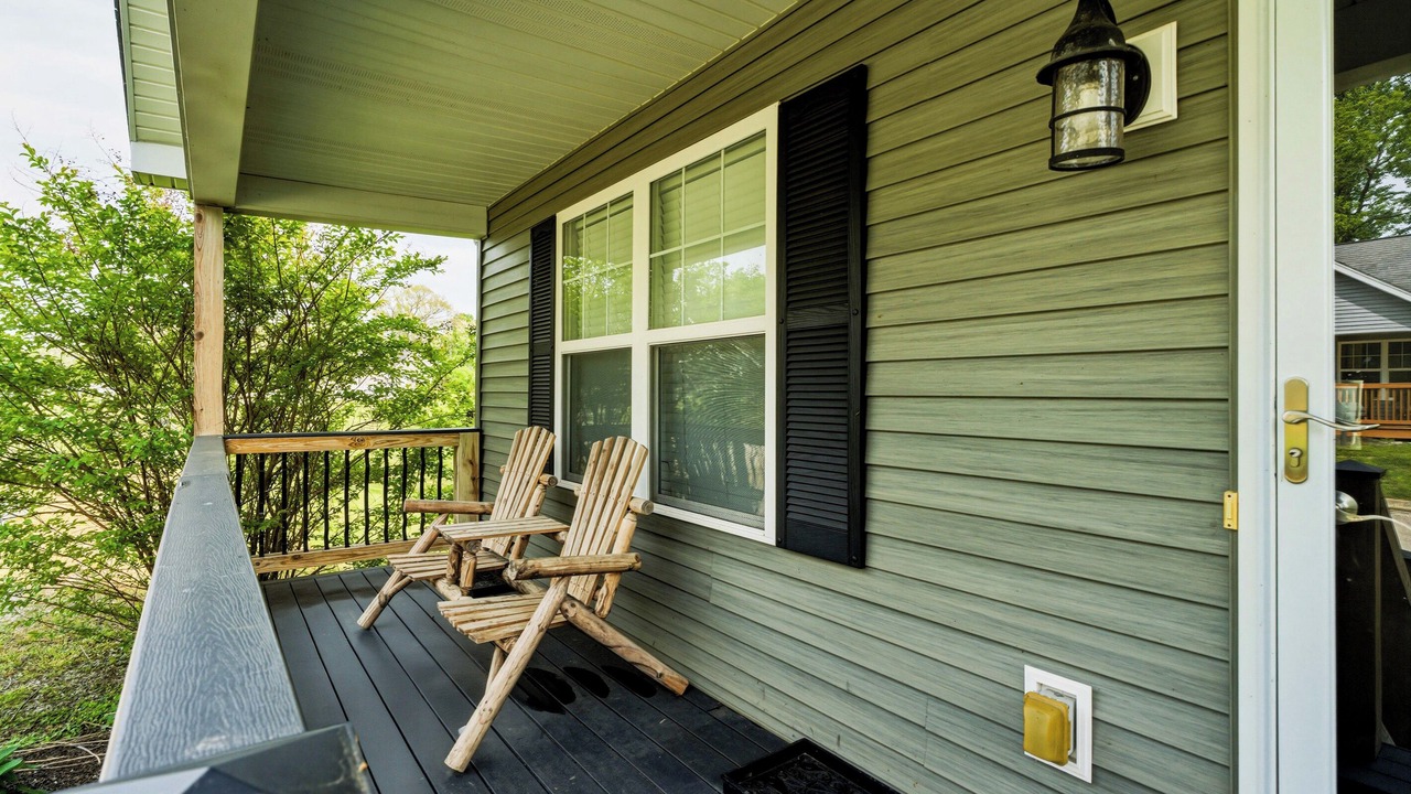 Photo of Patio Balcony in Taylorsville