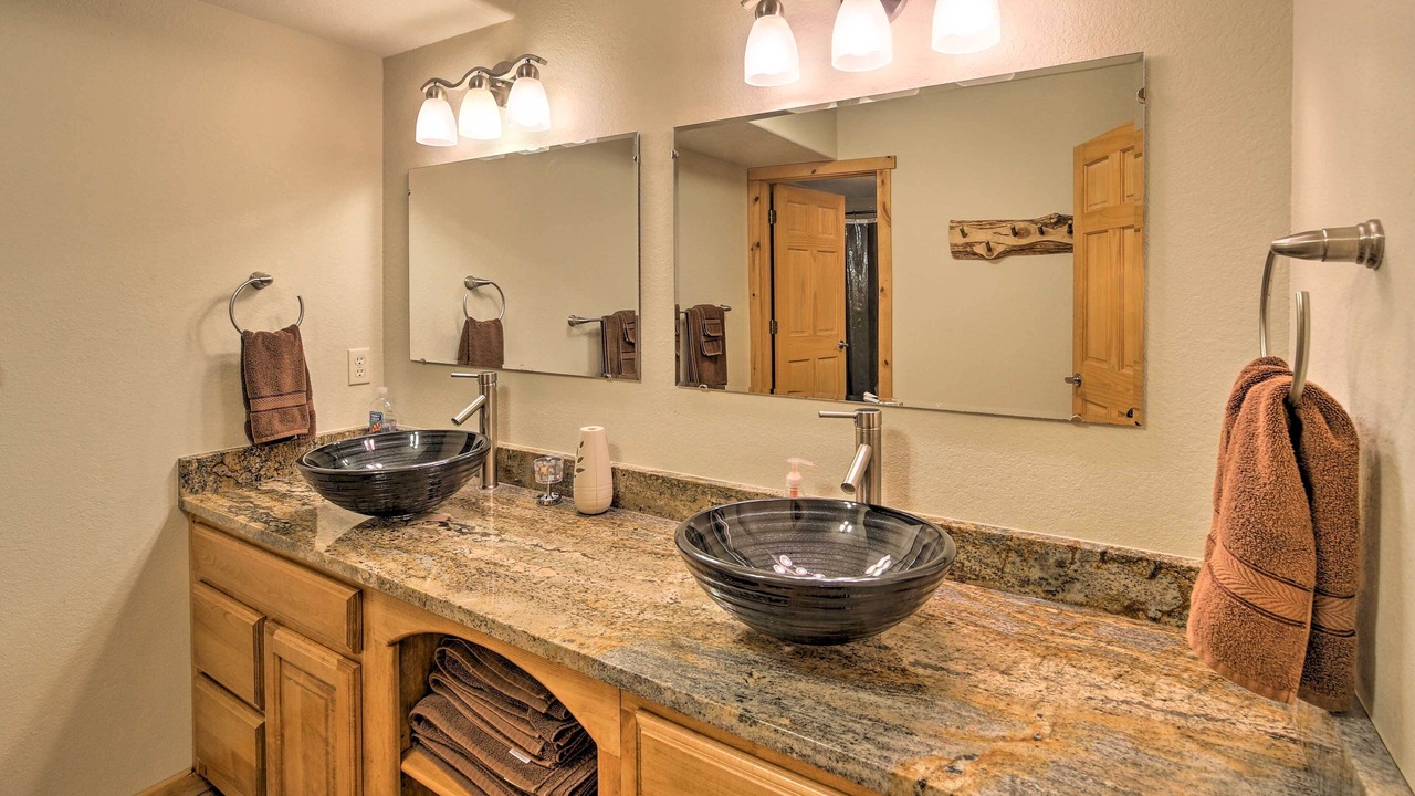 Photo of Bathroom in Shell Knob