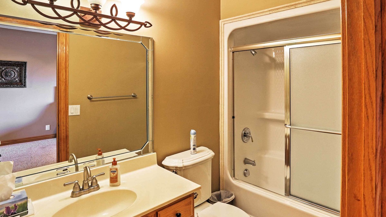 Photo of Bathroom in Table Rock