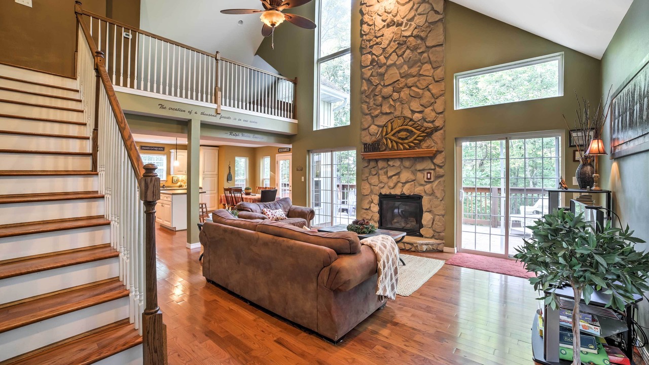 Photo of Livingroom in Blue Eye