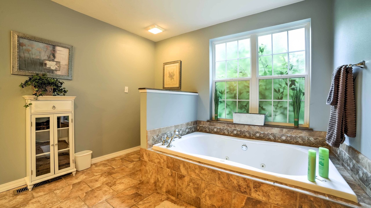 Photo of Bathroom in Blue Eye