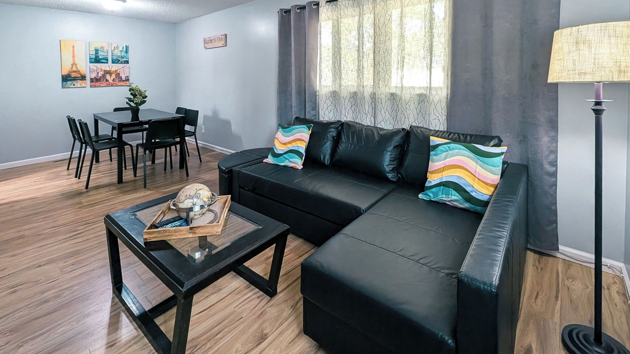 Photo of Livingroom in Overland Park