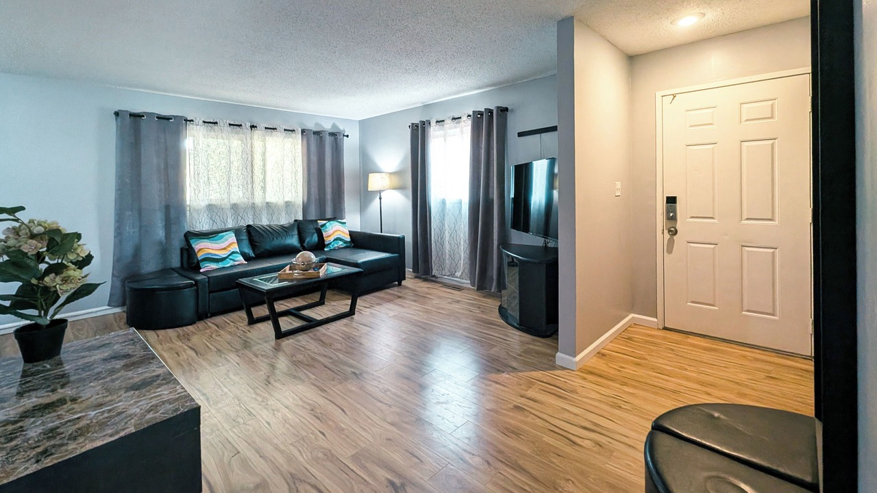 Photo of Livingroom in Overland Park