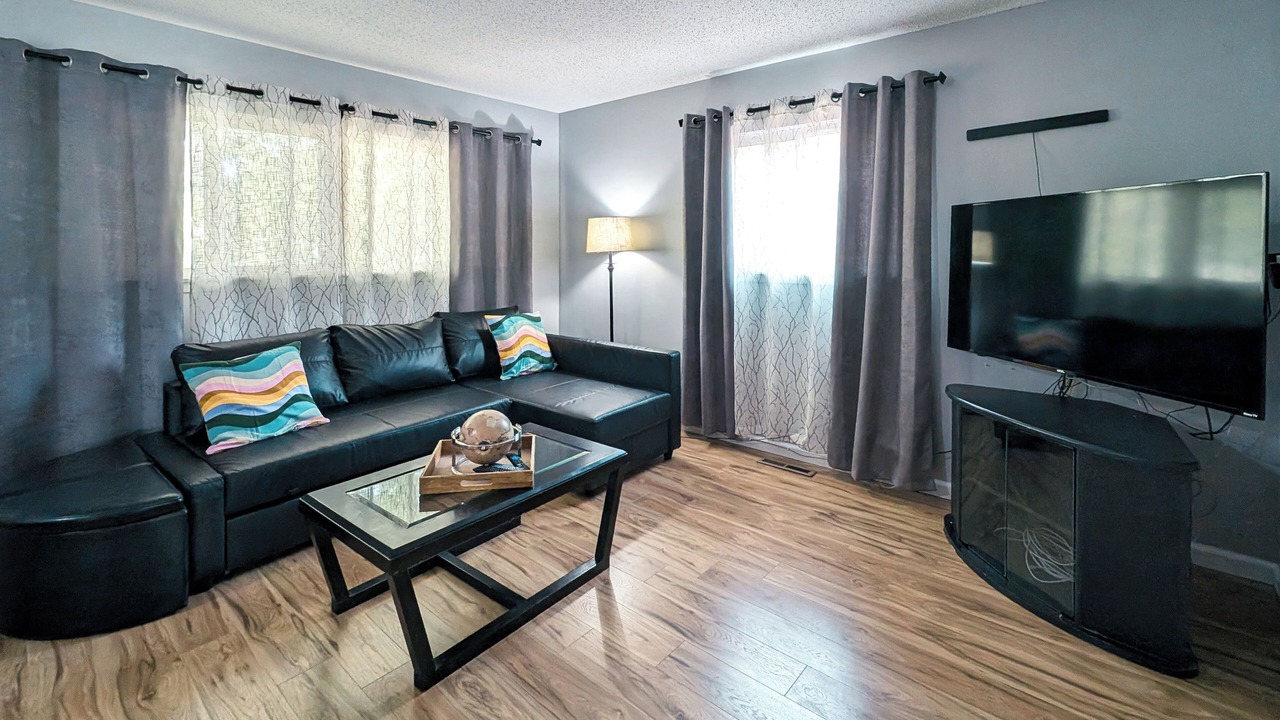 Photo of Livingroom in Overland Park