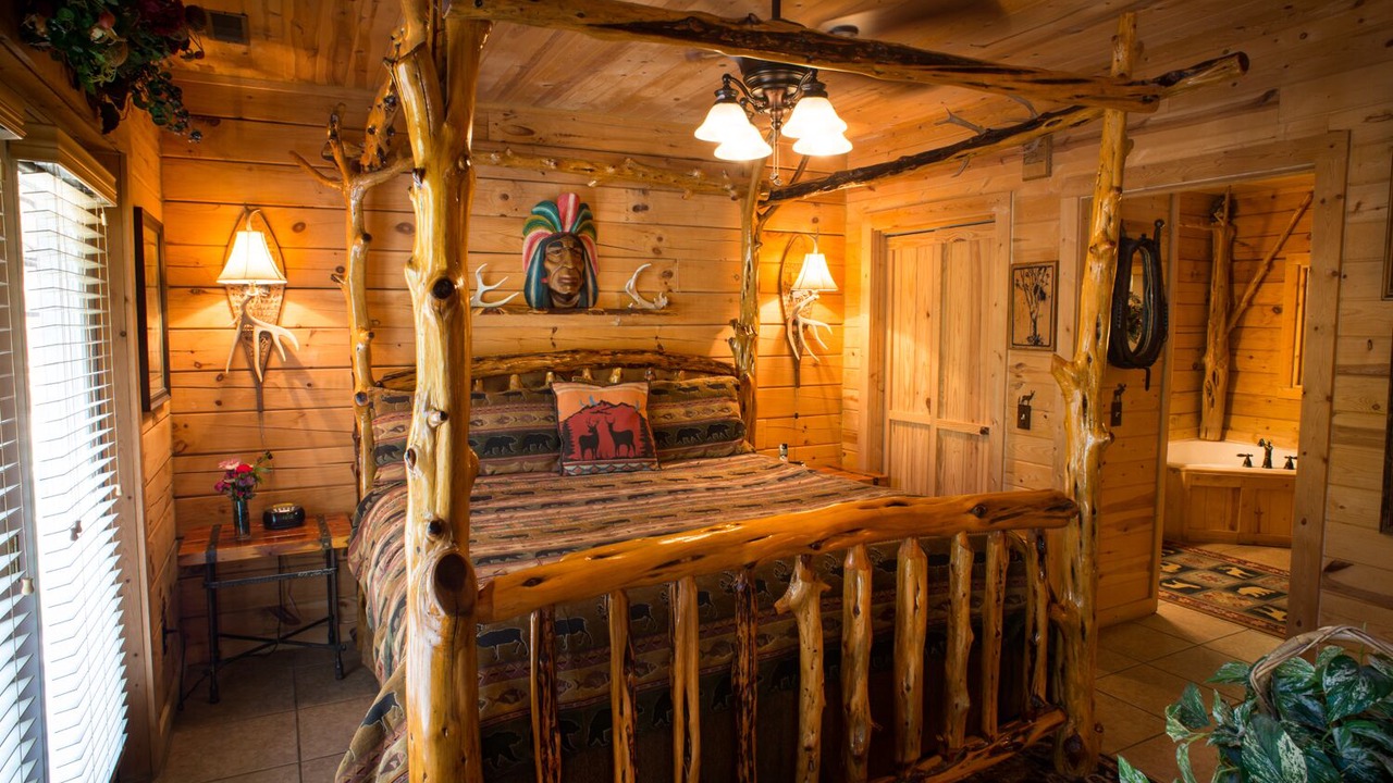 Photo of Bedroom in Branson Cedars