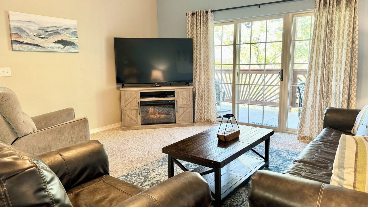 Photo of Livingroom in Hollister