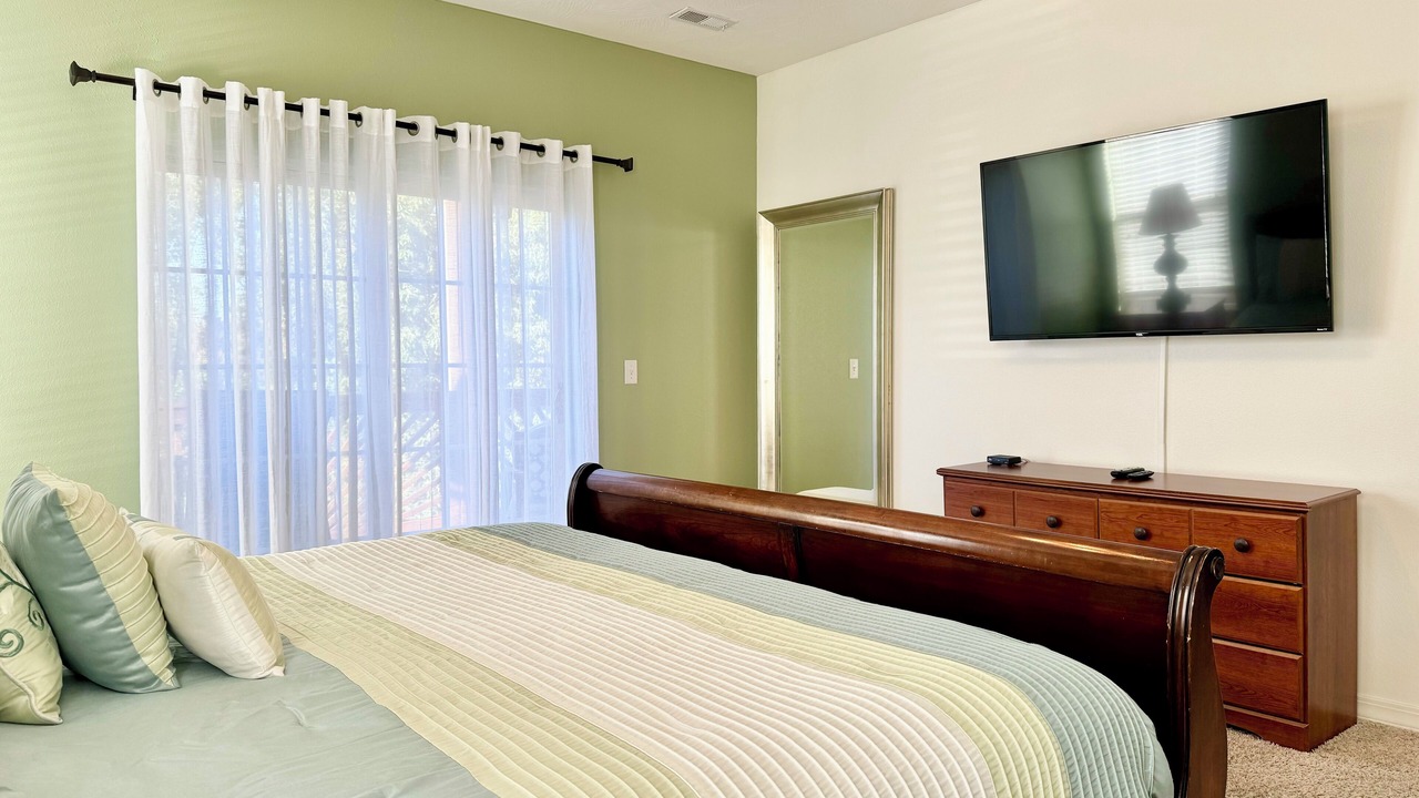 Photo of Bedroom in Hollister