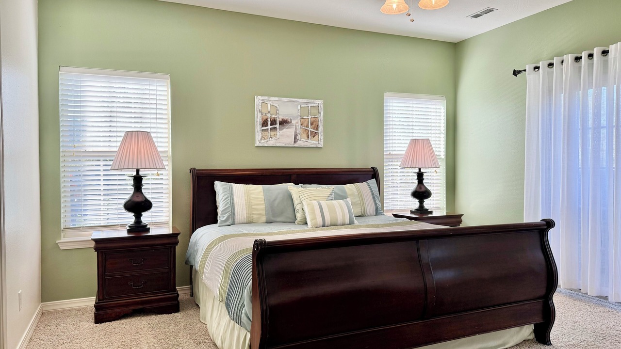 Photo of Bedroom in Hollister