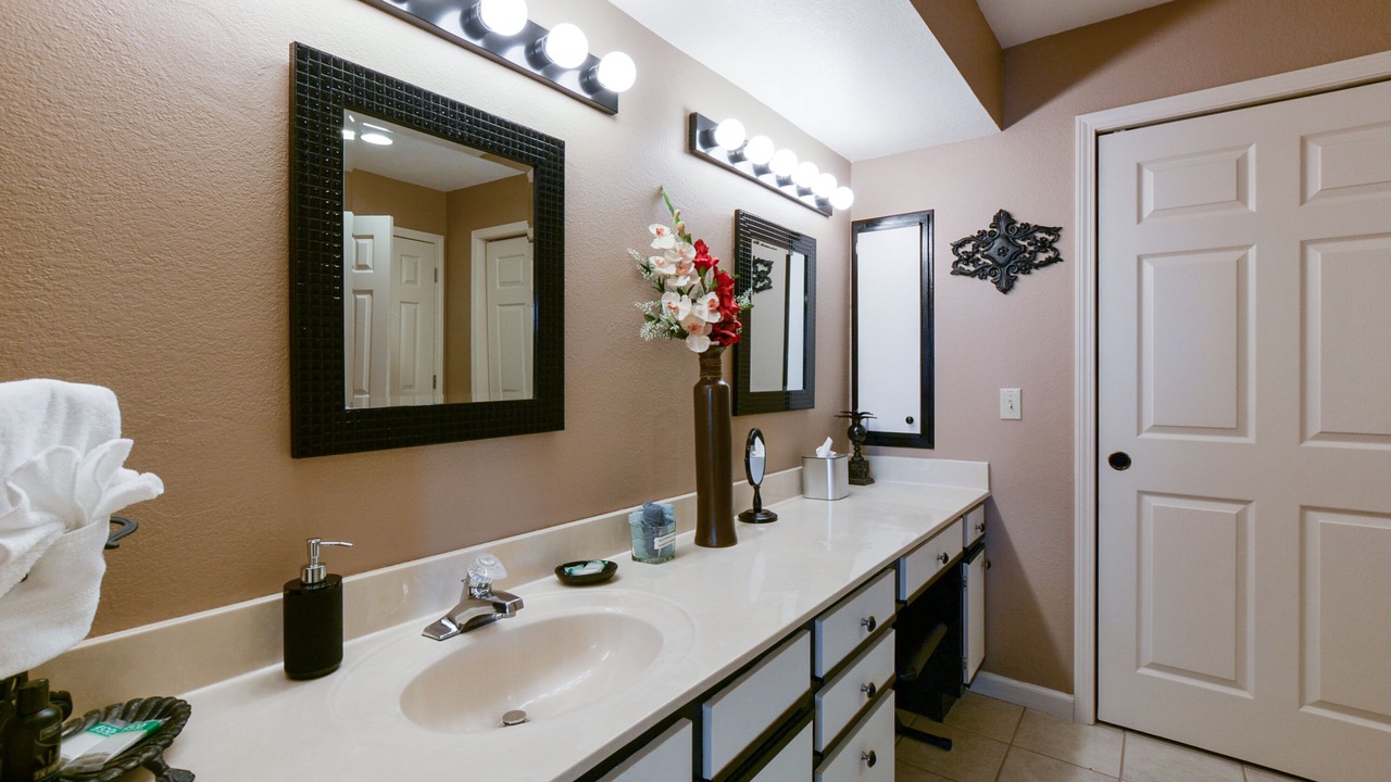 Photo of Bathroom in Branson