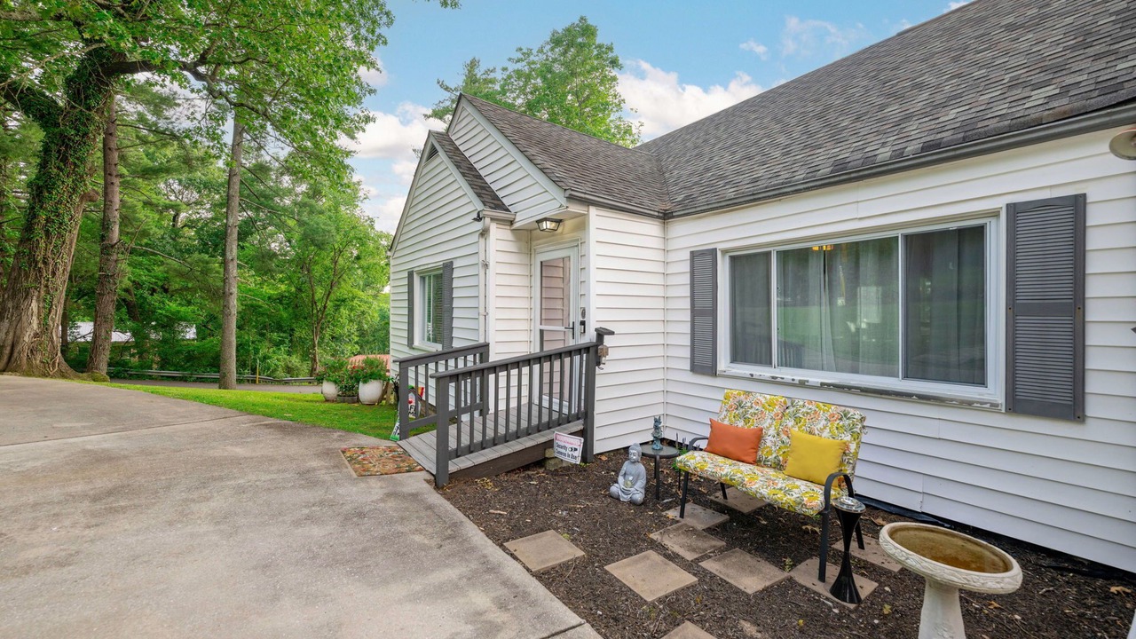 Photo of Patio Balcony in East Lake