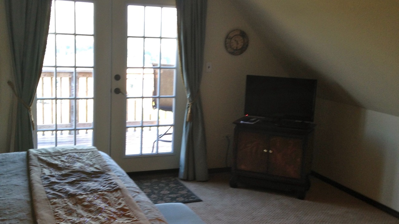 Photo of Bedroom in Hollister