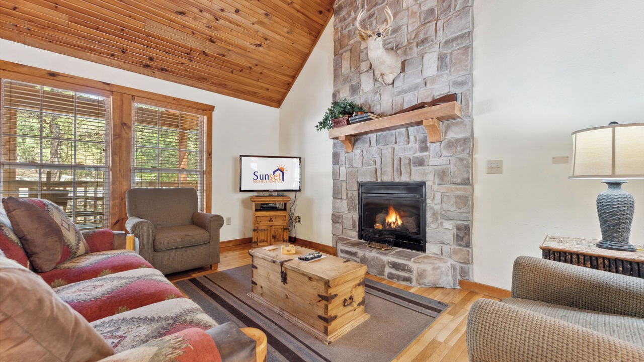Photo of Livingroom in Branson West