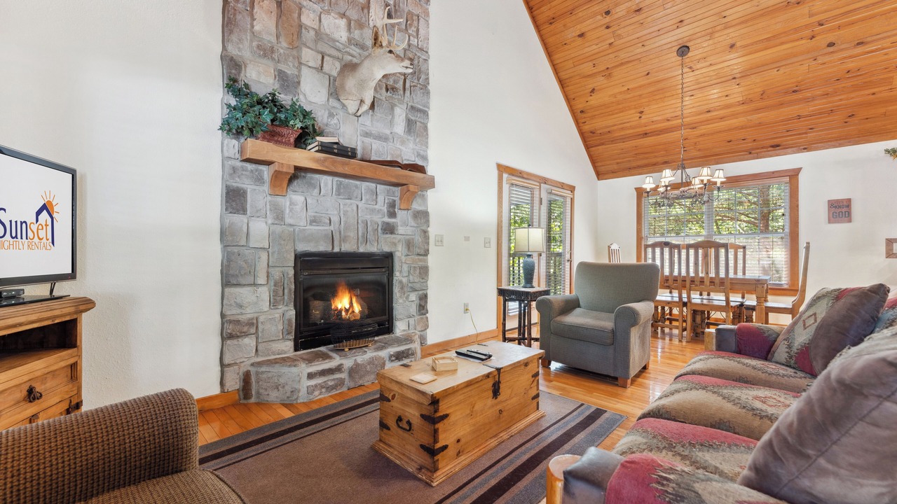 Photo of Livingroom in Branson West