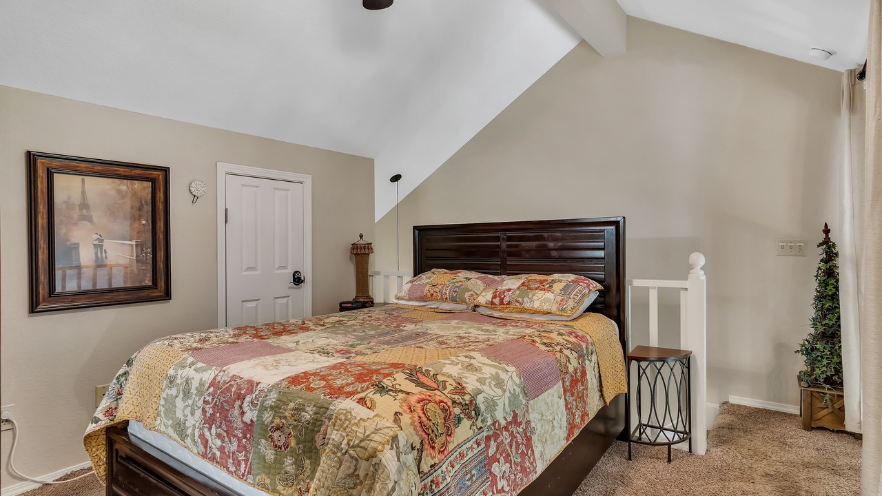 Photo of Bedroom in Table Rock
