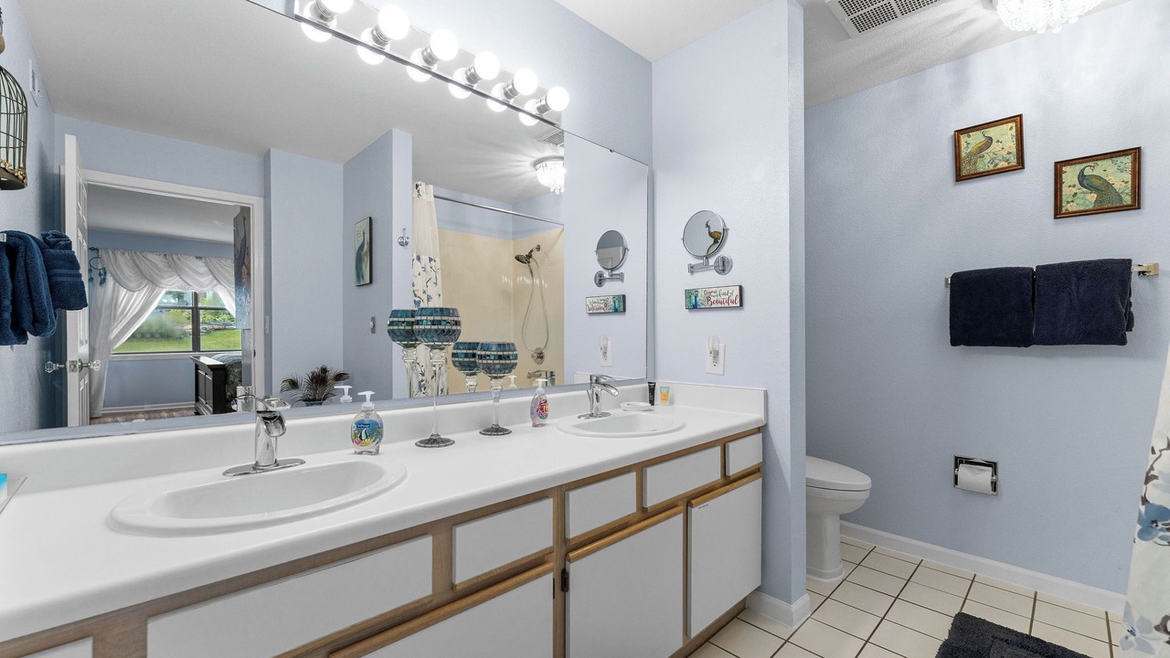 Photo of Bathroom in Table Rock
