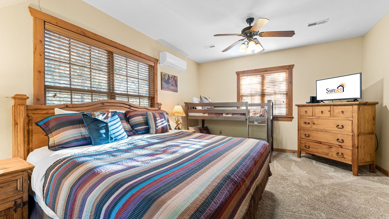 Photo of Bedroom in Branson West