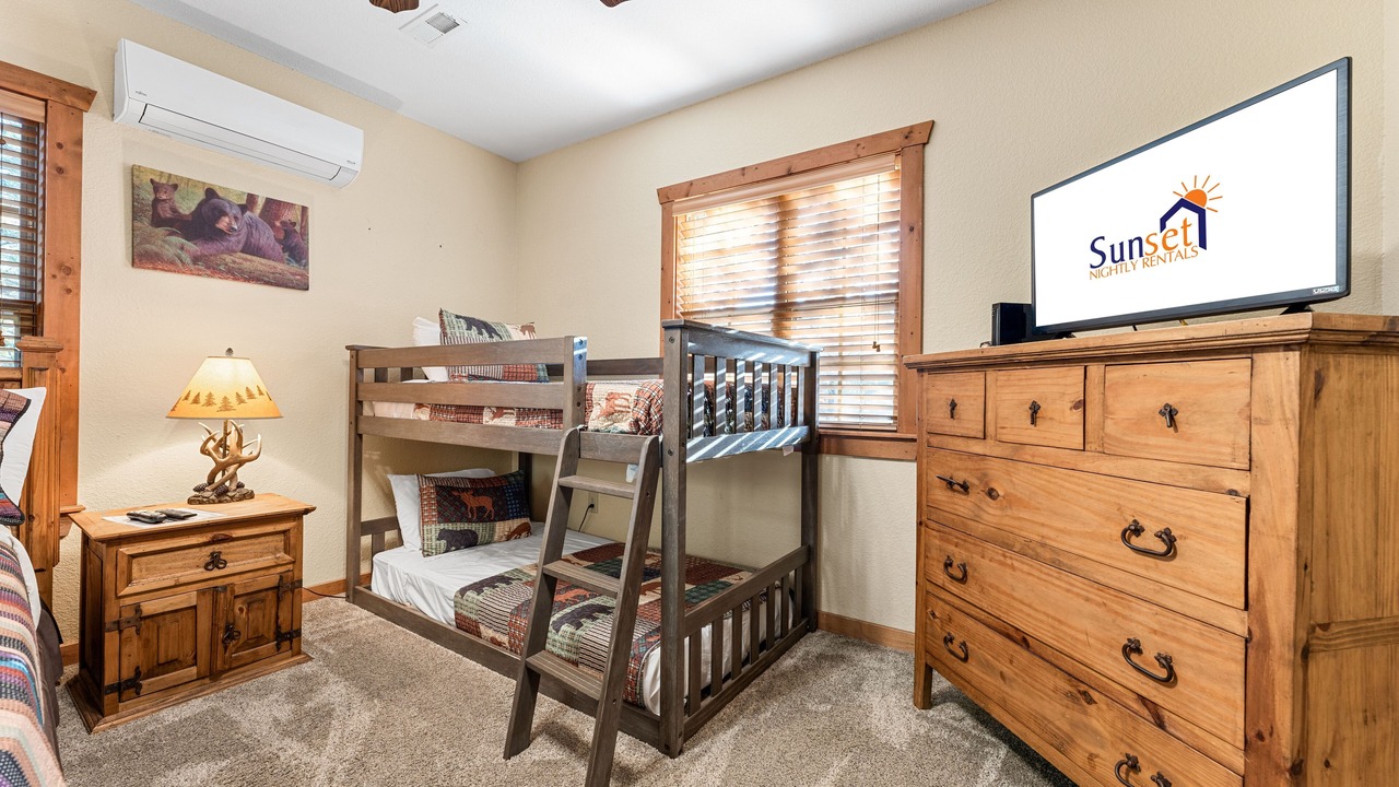 Photo of Bedroom in Branson West
