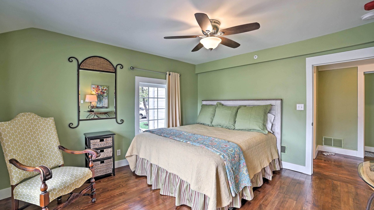 Photo of Bedroom in Downtown Branson