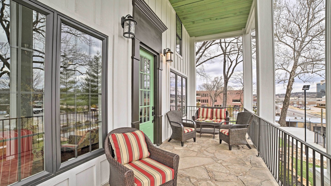 Photo of Patio Balcony in Downtown Branson