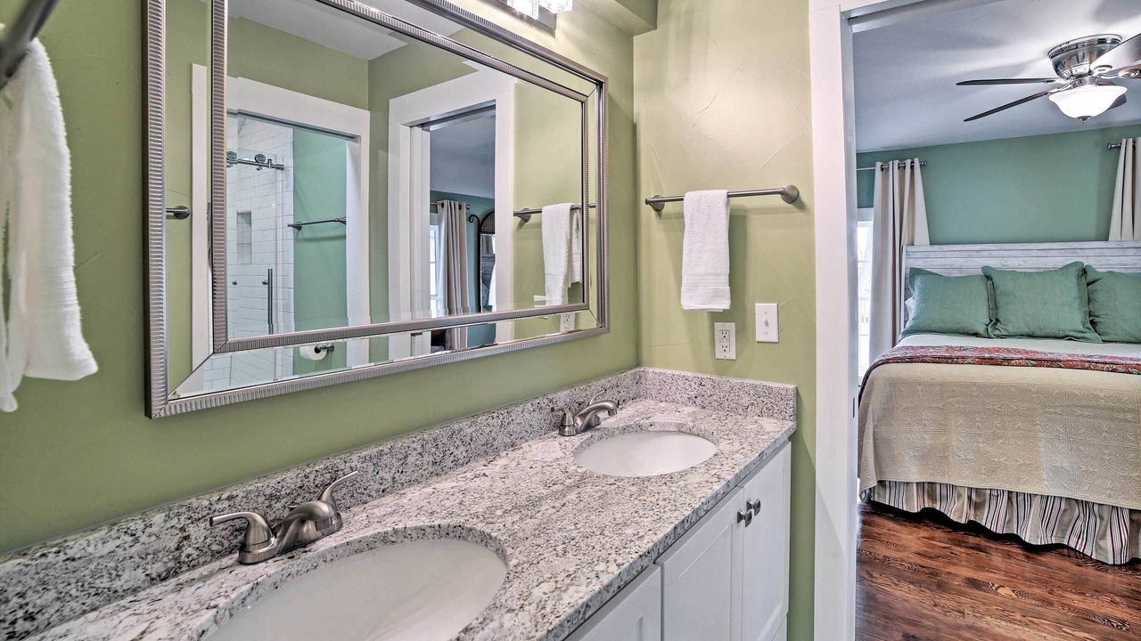 Photo of Bathroom in Downtown Branson