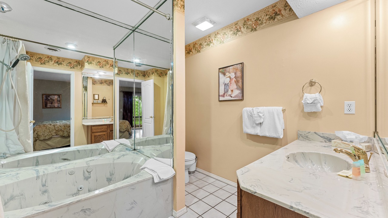 Photo of Bathroom in Table Rock