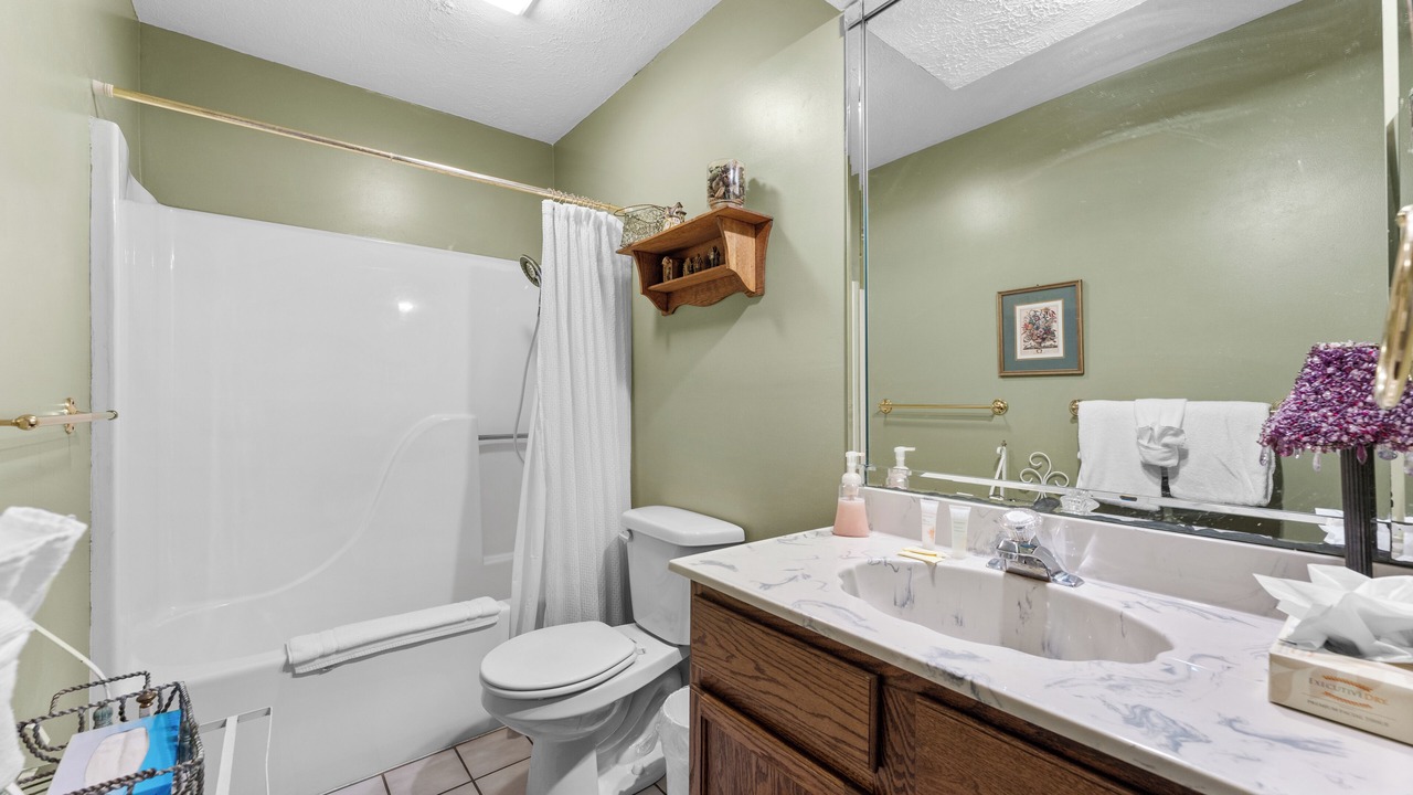 Photo of Bathroom in Table Rock