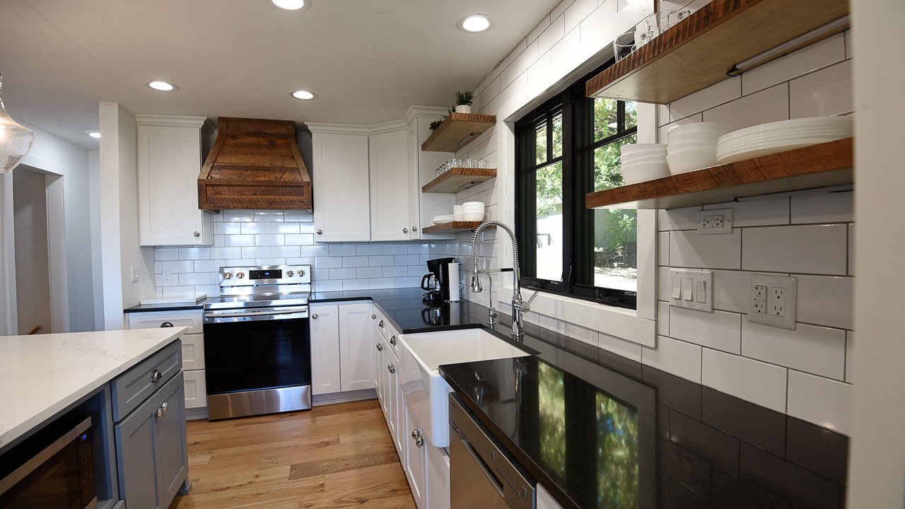 Photo of Kitchen in Blue Eye