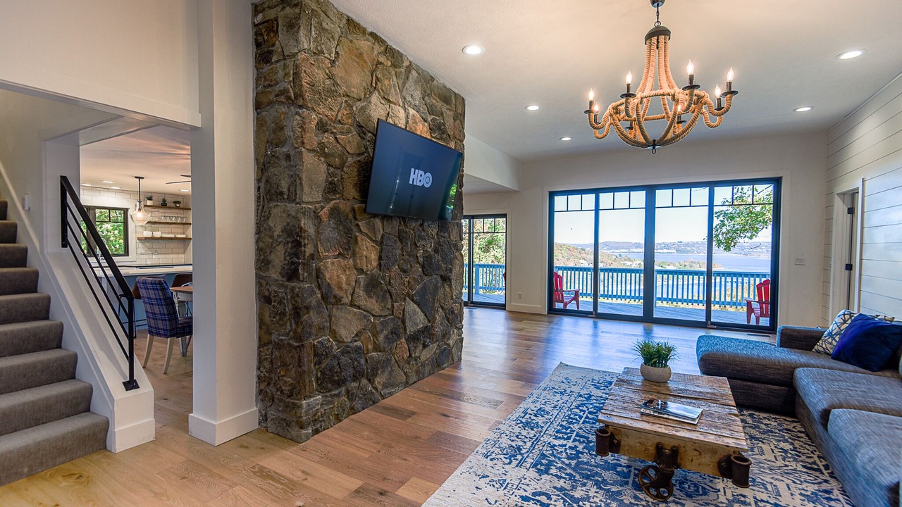 Photo of Bedroom in Blue Eye