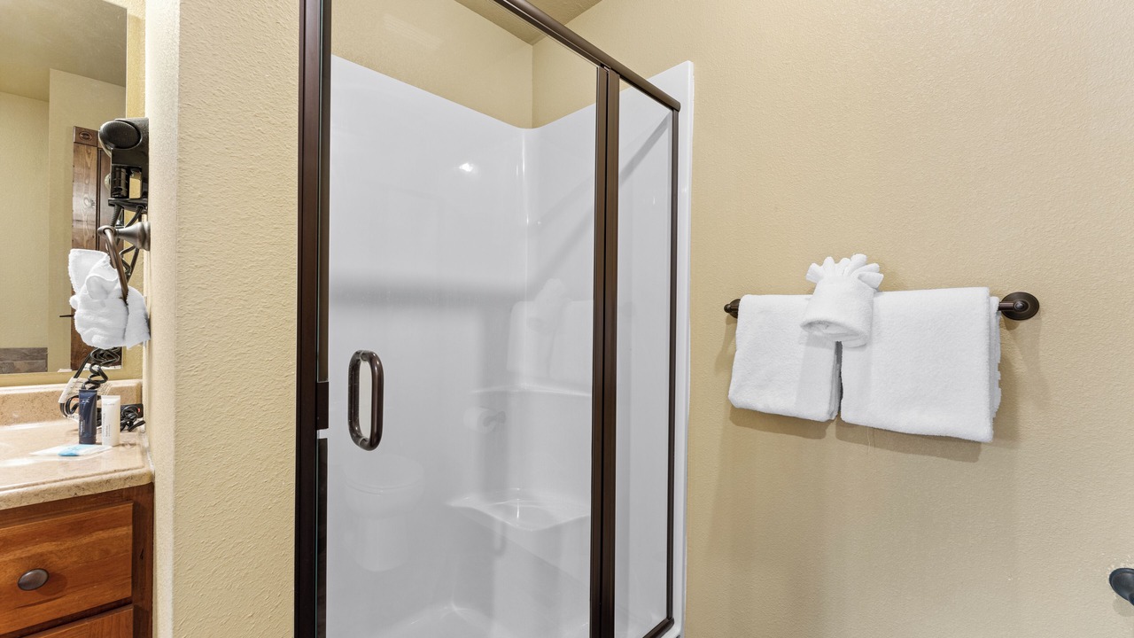 Photo of Bathroom in Reeds Spring