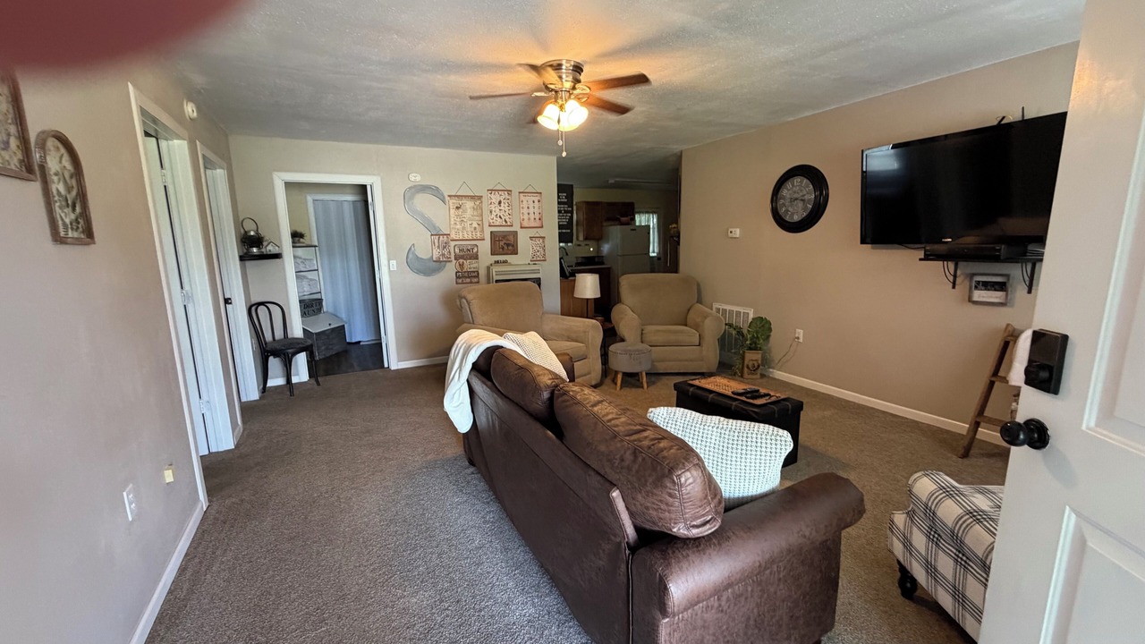 Photo of Livingroom in Parsons