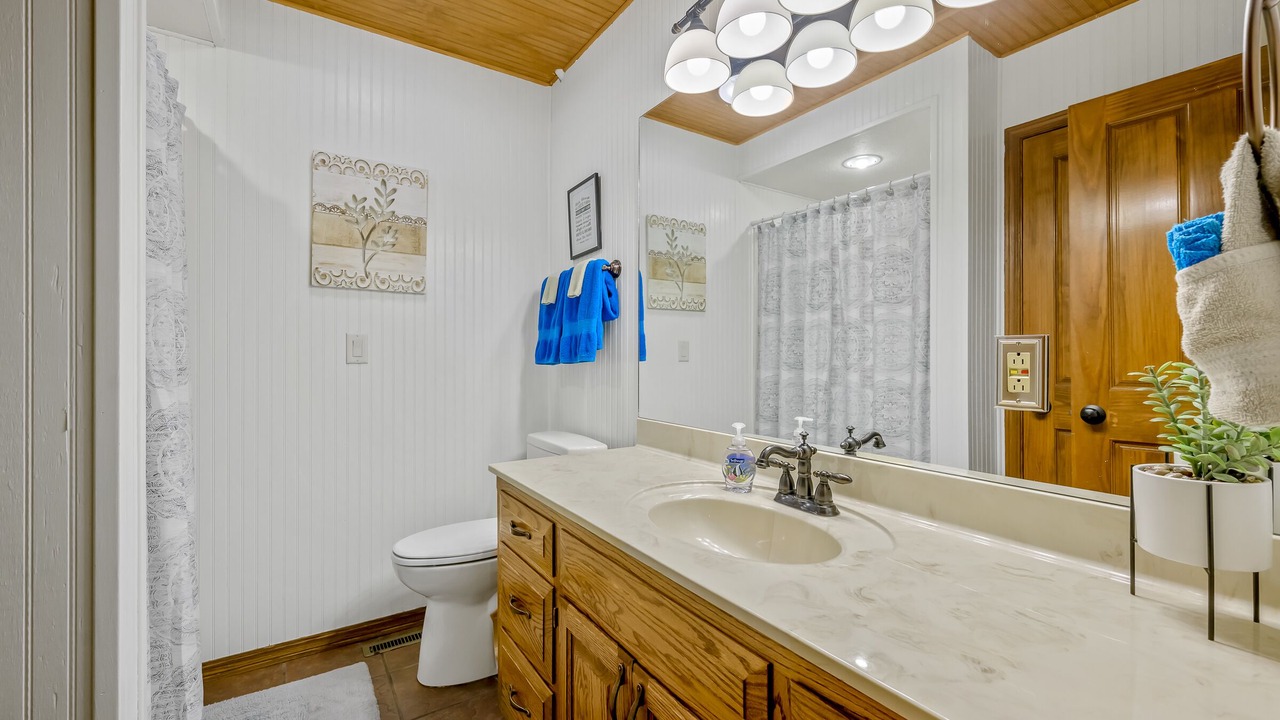 Photo of Bathroom in Branson Theater District
