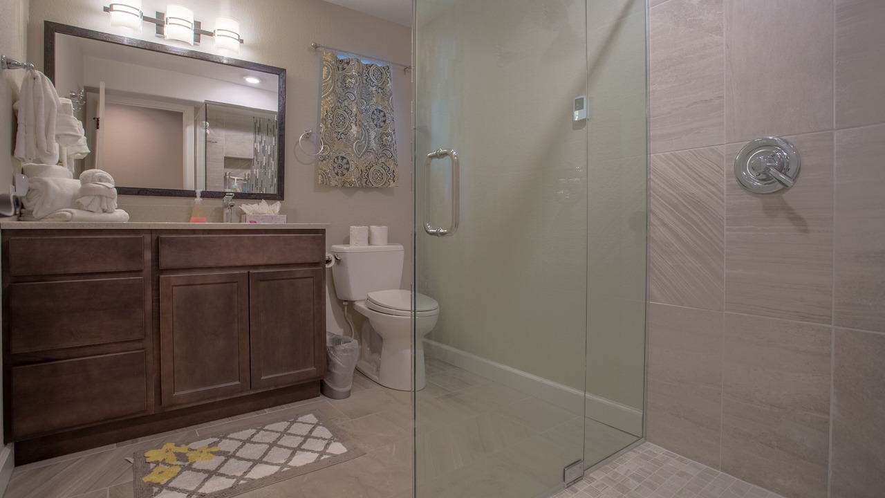 Photo of Bathroom in Ridgedale