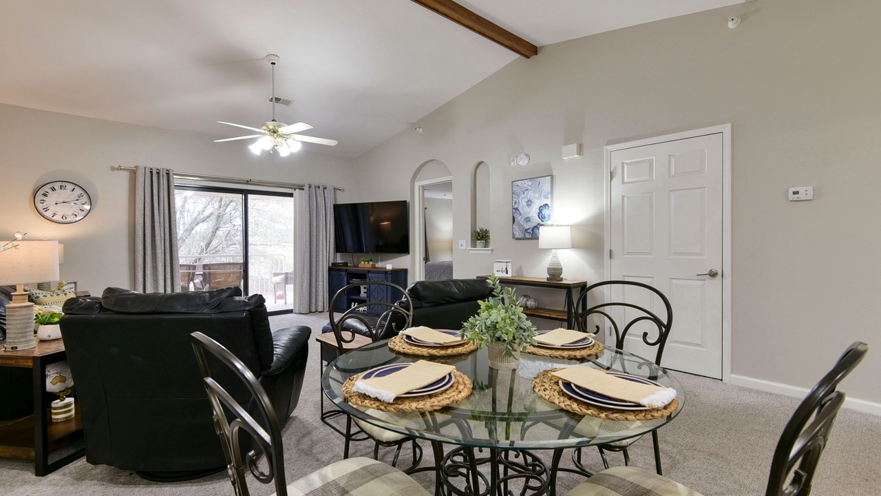 Photo of Bedroom in Branson