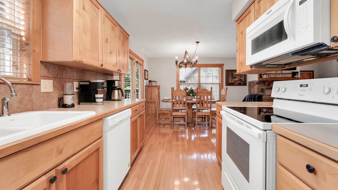 Photo of Kitchen in Reeds Spring