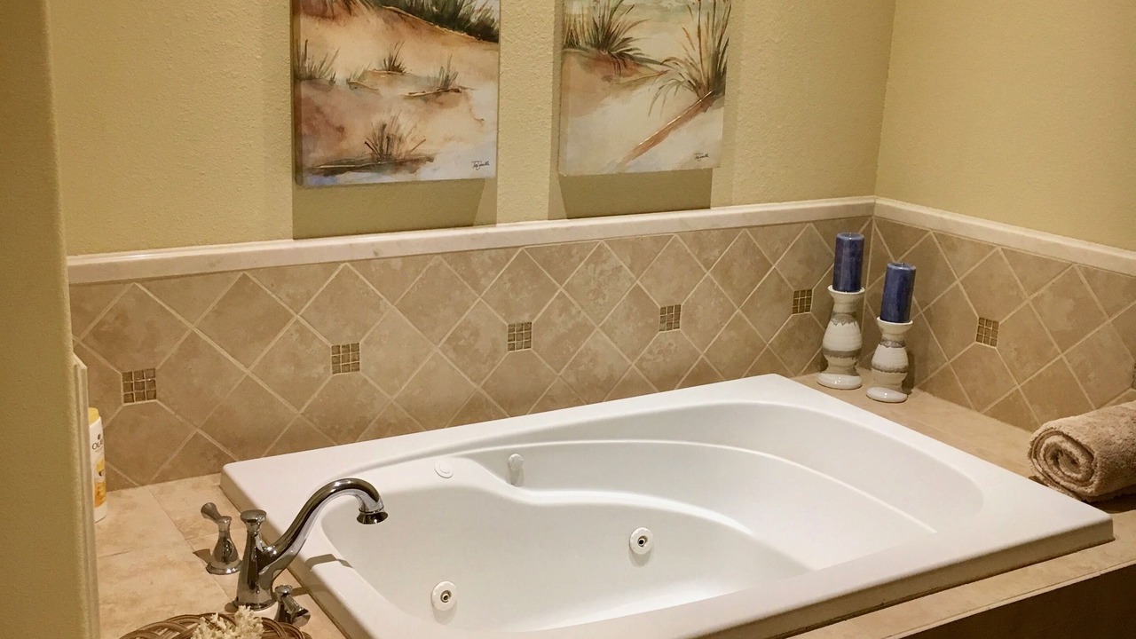 Photo of Bathroom in Hollister
