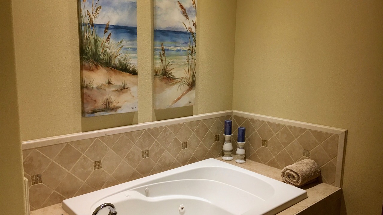 Photo of Bathroom in Hollister