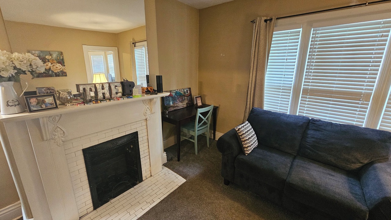 Photo of Livingroom in Crescent Hill
