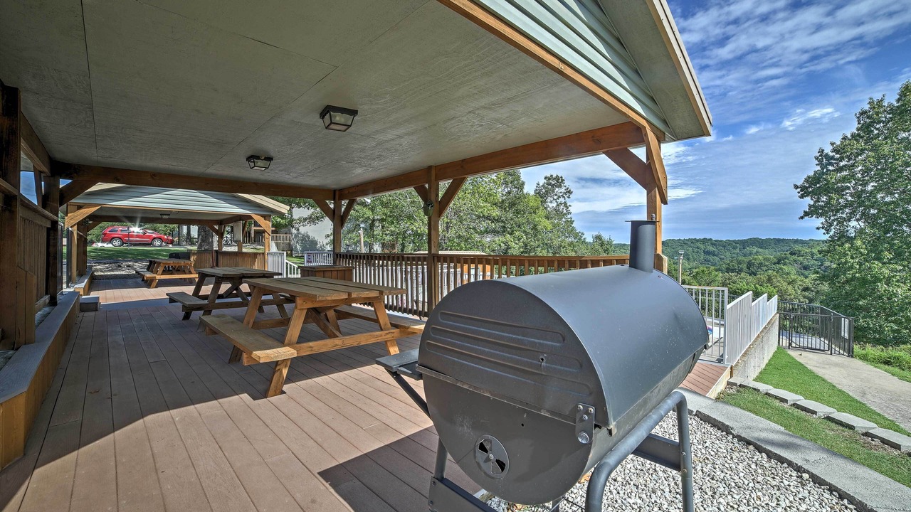 Photo of Others in Notch Estates